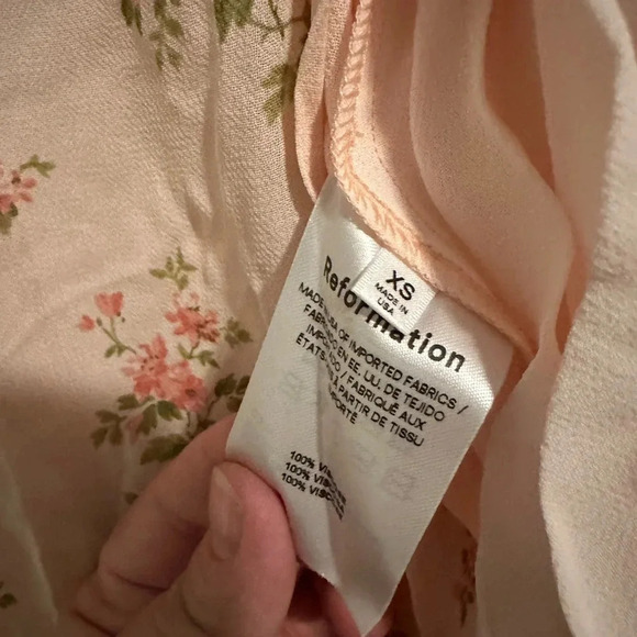 NWT Reformation Winslow Wrap Maxi Petal
Floral Dress in Audrey XS $348 - Picture 3 of 4